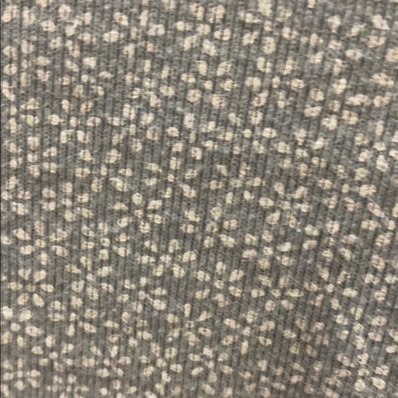 Cute brandy Melville crop top - Picture 4 of 5